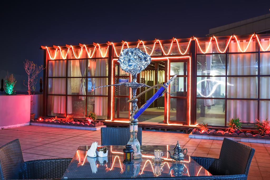 Concorde Hotel Ель-Фуджайра Екстер'єр фото The Diamond