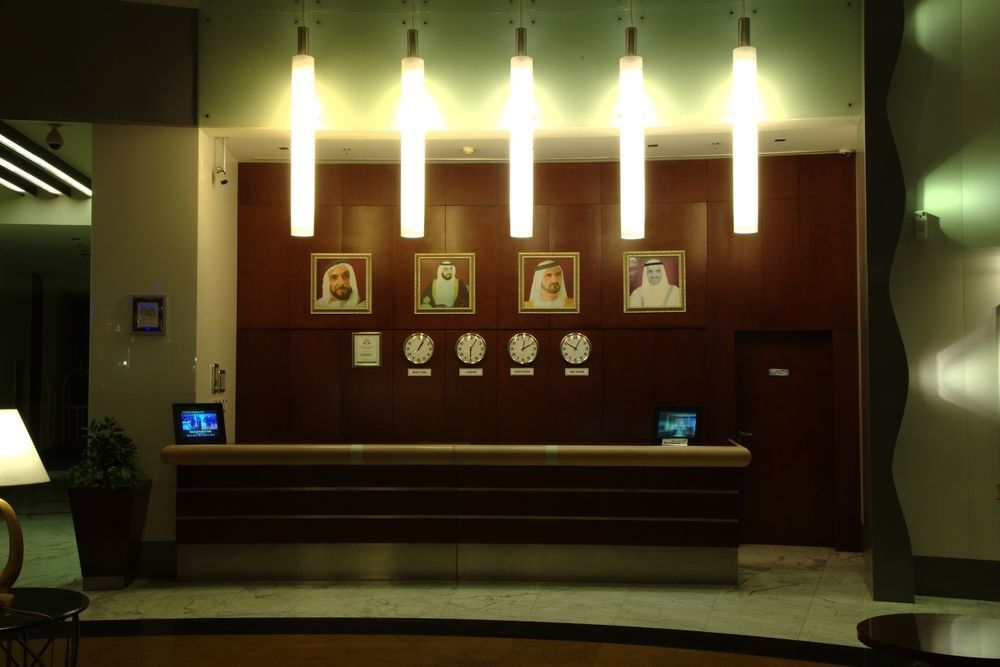 Concorde Hotel Ель-Фуджайра Екстер'єр фото Reception desk at the Ritz-Carlton, Bahrain